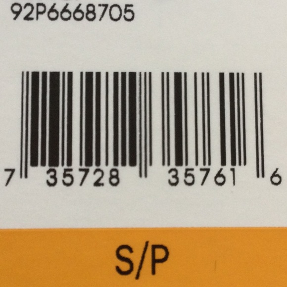 NWT! Calvin Klein, long sleeve T - Picture 2 of 2